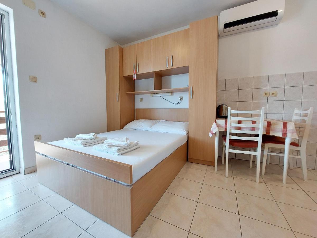 Apartments Ivan Čižići Exterior foto